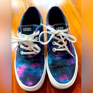 Galaxy Universe Sneakers by Vans 🌌 Size 7